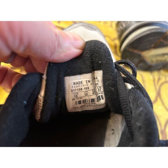 Nike AirMax mens sneakers 13 (3-14-07) scuffs, discoloration - Picture 5 of 6